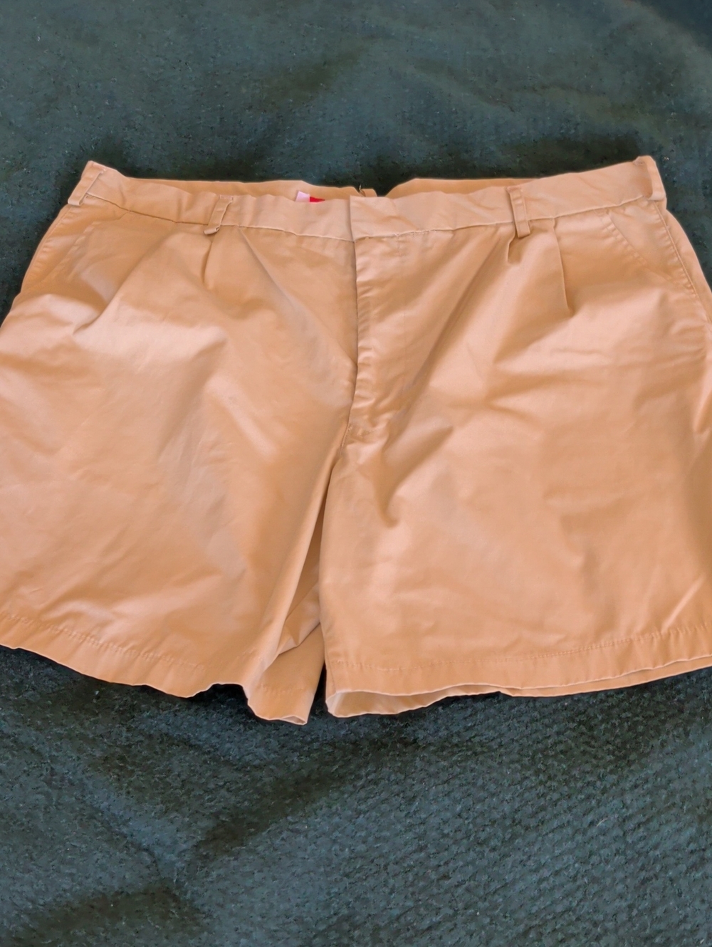 Men's Flat-Front Shorts in Light Tan